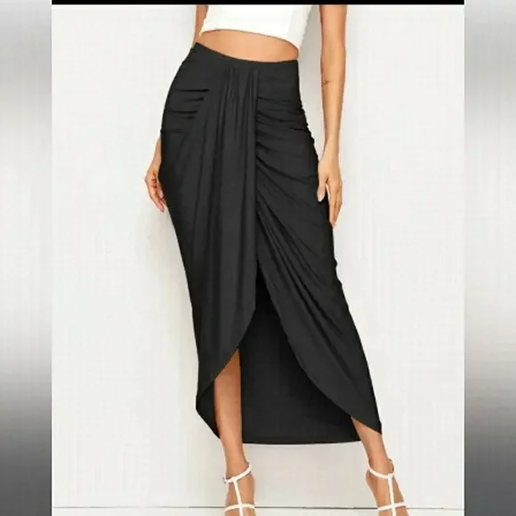 SEXY black draped skirt - Picture 1 of 9